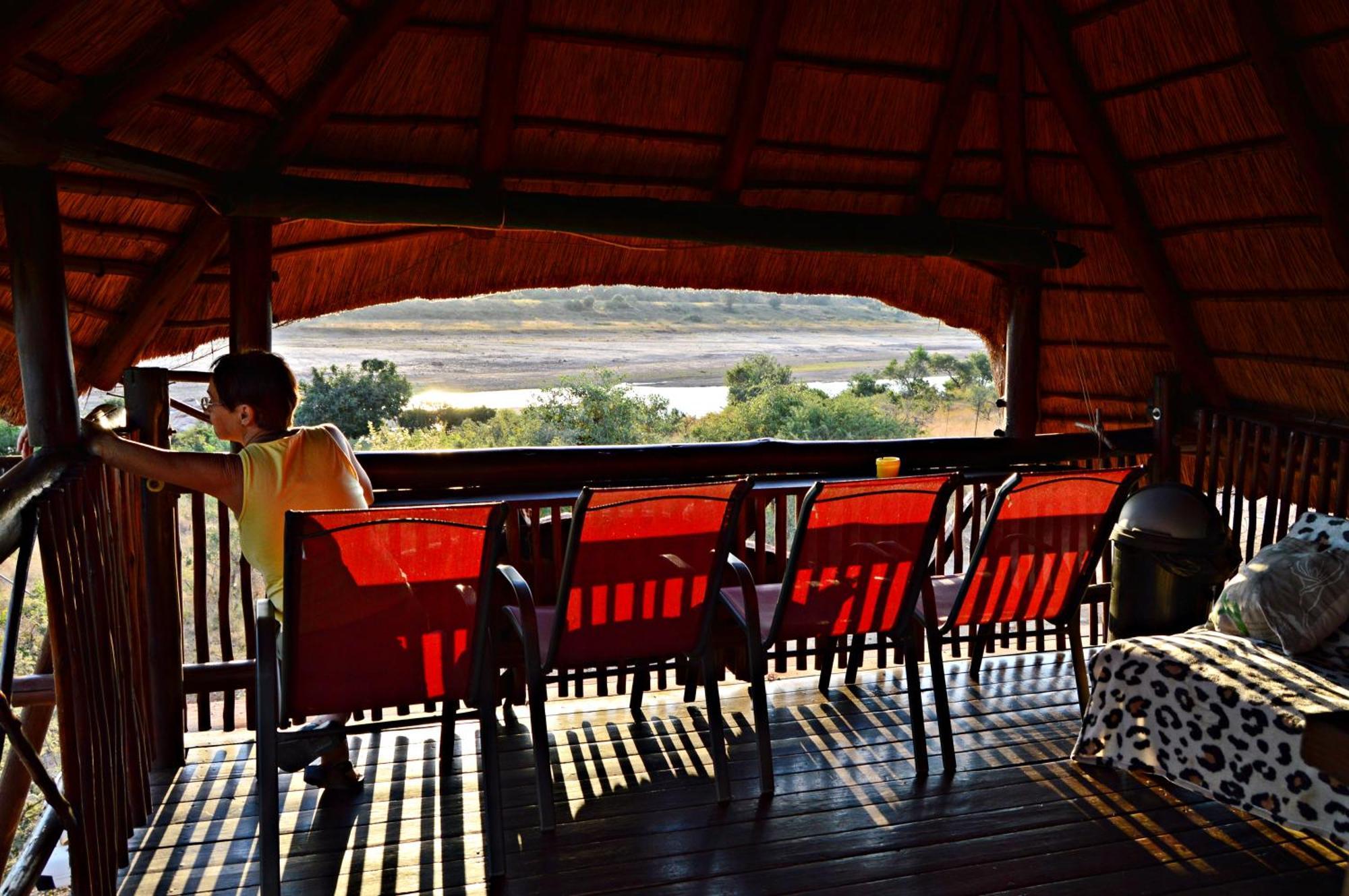 Bona Ngwenya Lodge & Safaris Marloth Park Exteriör bild