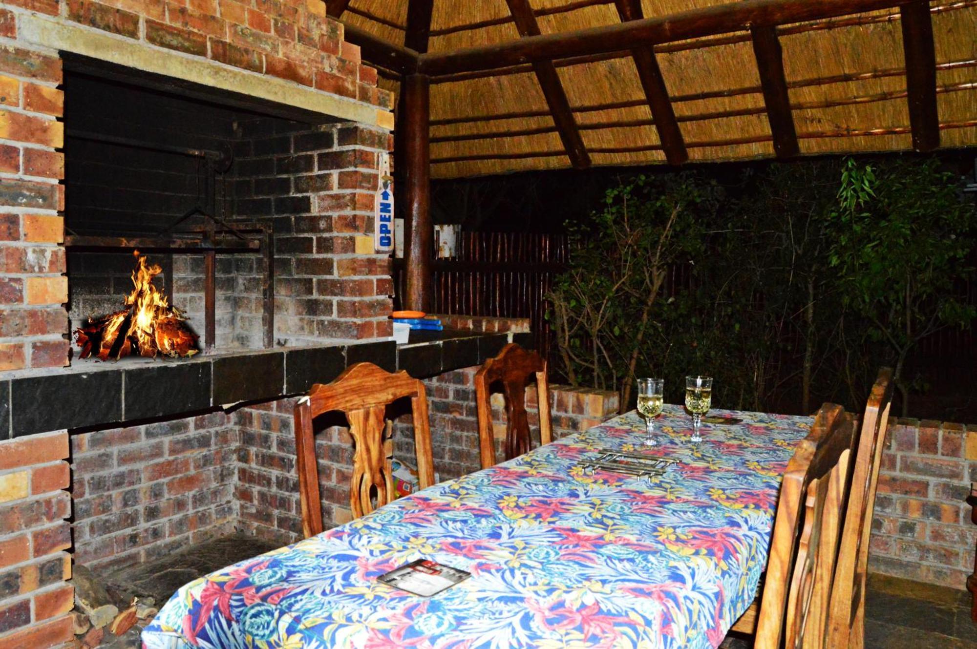 Bona Ngwenya Lodge & Safaris Marloth Park Exteriör bild